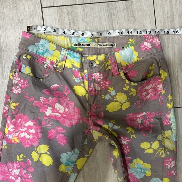 Beautiful Dollhouse skinny pants size 7 - Picture 3 of 8